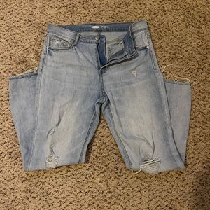 Women’s Old Navy light wash jeans. Size 8.